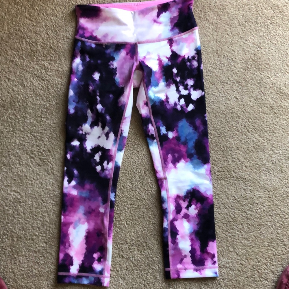 Lululemon Blooming Pixie Crops! - image 7